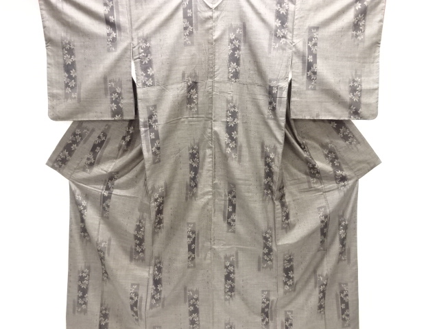 短冊に花模様織り出し本場泥大島紬着物(7マルキ)